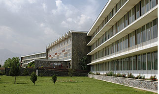 住宿舍，仿佛還在校園